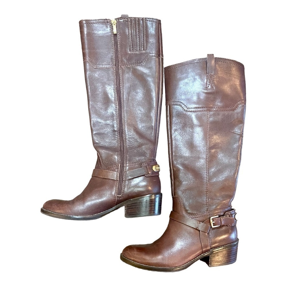 IVANKA TRUMP, BROWN LEATHER, KNEE HIGH BOOTS. SIDE BUCKLE, ROUND TOE. SIZE 7M